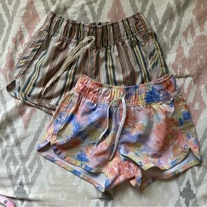 Girls O’Neill swim shorts size 4/5